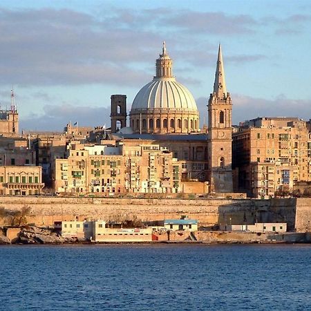 Cosy 1Br Penthouse With Terrace, Great Location Lägenhet Gzira Exteriör bild