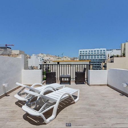 Cosy 1Br Penthouse With Terrace, Great Location Lägenhet Gzira Exteriör bild