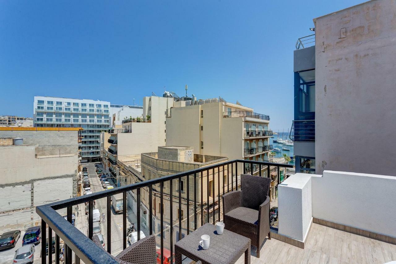 Cosy 1Br Penthouse With Terrace, Great Location Lägenhet Gzira Exteriör bild
